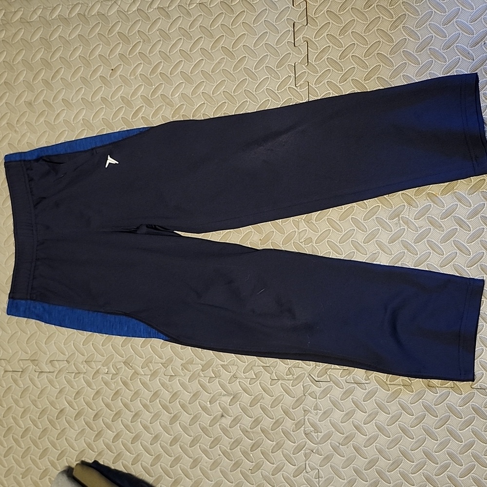 Boy's Old Navy Active Navy Blue Joggers, M (8)